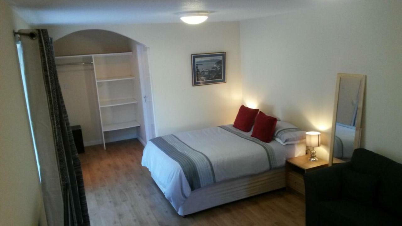 Soroba House Hotel Оубън Екстериор снимка
